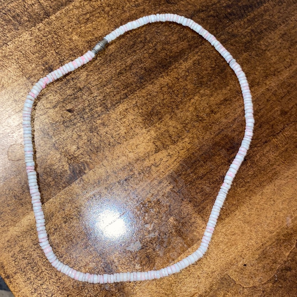 Vintage beachy coral theme necklace. Almost 18 inches long. Pink and white
